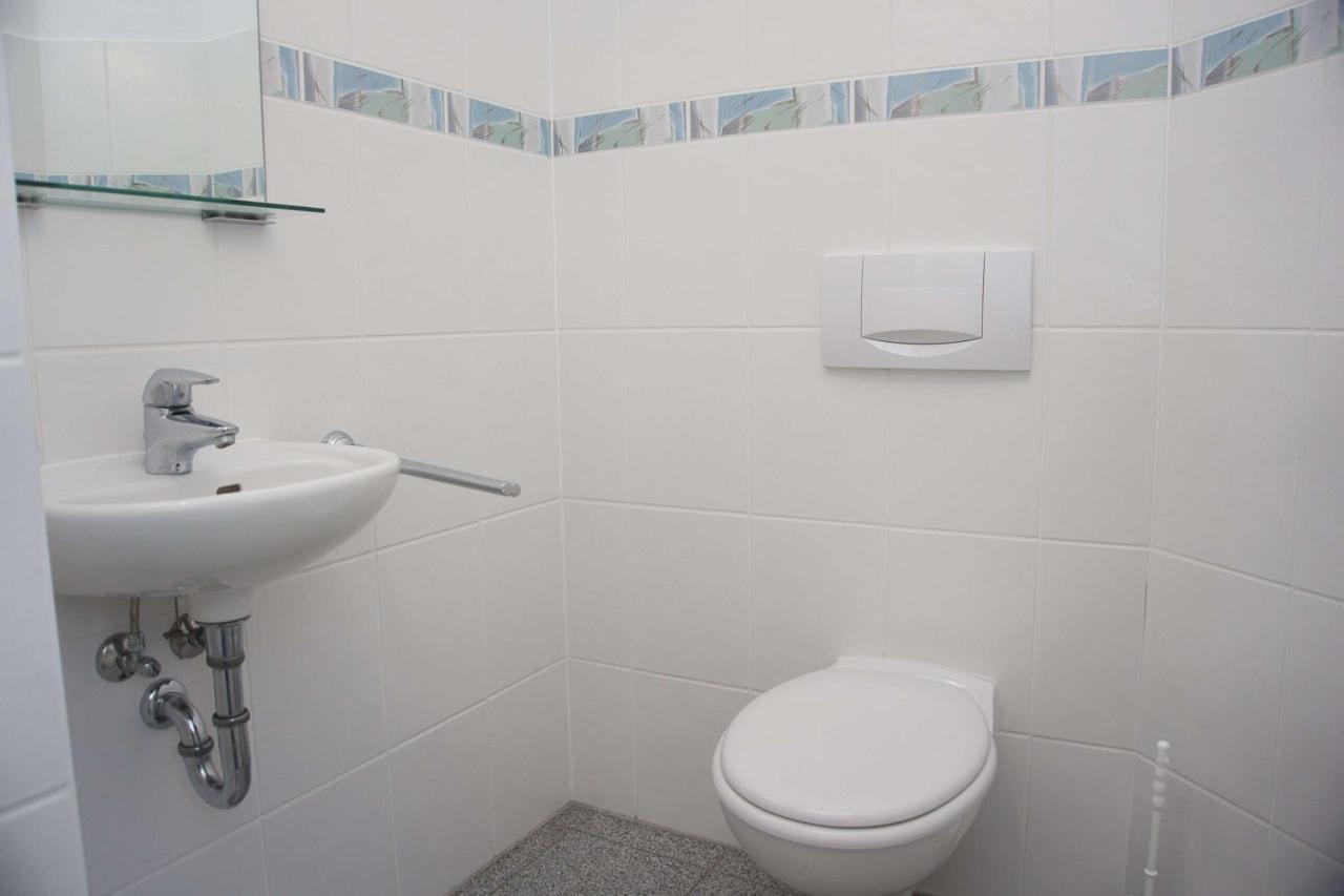 Balkon Mit Traumhaften Meerblick, Gratis Nutzung Vom Ahoi Erlebnisbad Und Sauna In Sellin Duenenhaus Fewo05 غورين المظهر الخارجي الصورة