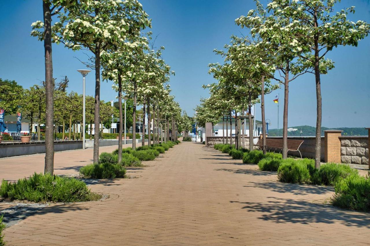 Balkon Mit Traumhaften Meerblick, Gratis Nutzung Vom Ahoi Erlebnisbad Und Sauna In Sellin Duenenhaus Fewo05 غورين المظهر الخارجي الصورة